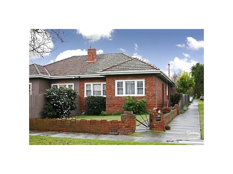 43 McKinnon Road, Mckinnon VIC 3204