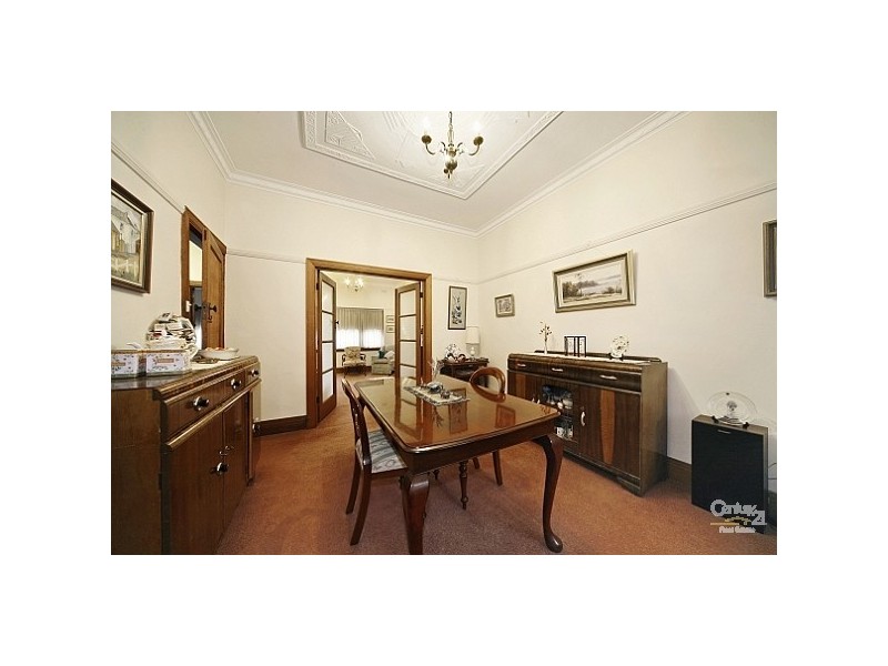 43 McKinnon Road, Mckinnon VIC 3204