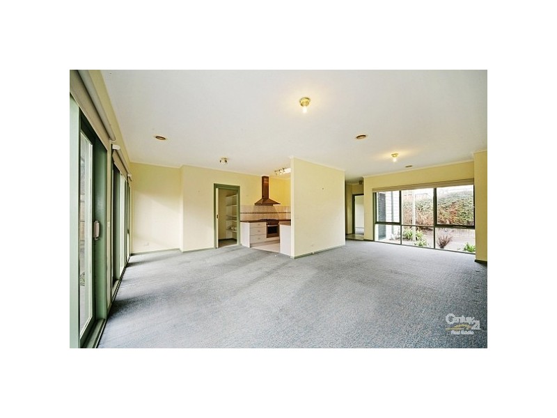 2/26 Patricia Street, Bentleigh East VIC 3165