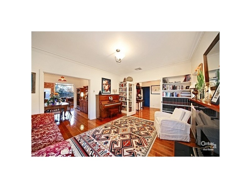 3 Logan Avenue, Ormond VIC 3204