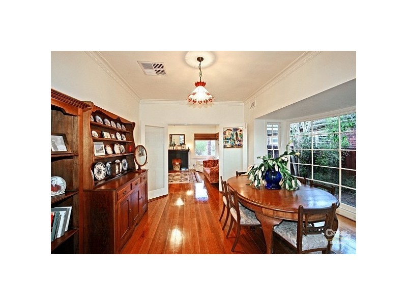 3 Logan Avenue, Ormond VIC 3204