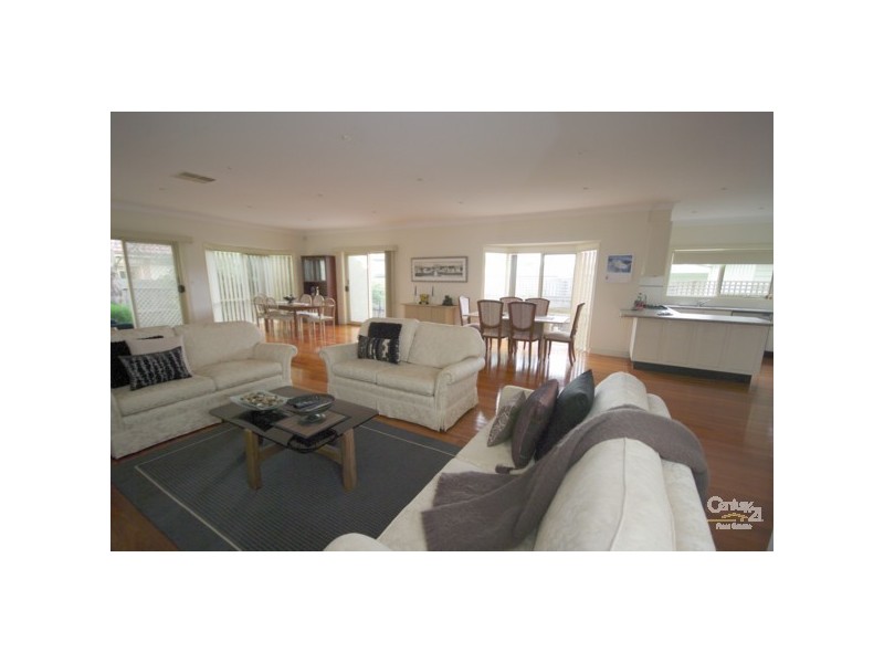 2/19 Milford Street, Bentleigh East VIC 3165