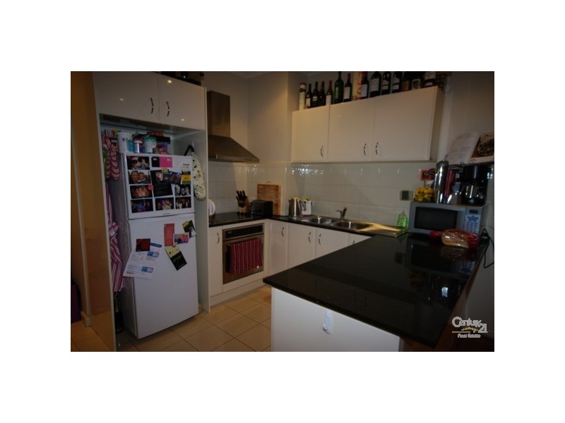 203/100 Hawthorn Road, Caulfield North VIC 3161