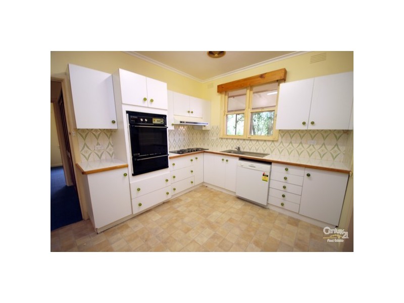 8 Neville Street, Bentleigh East VIC 3165