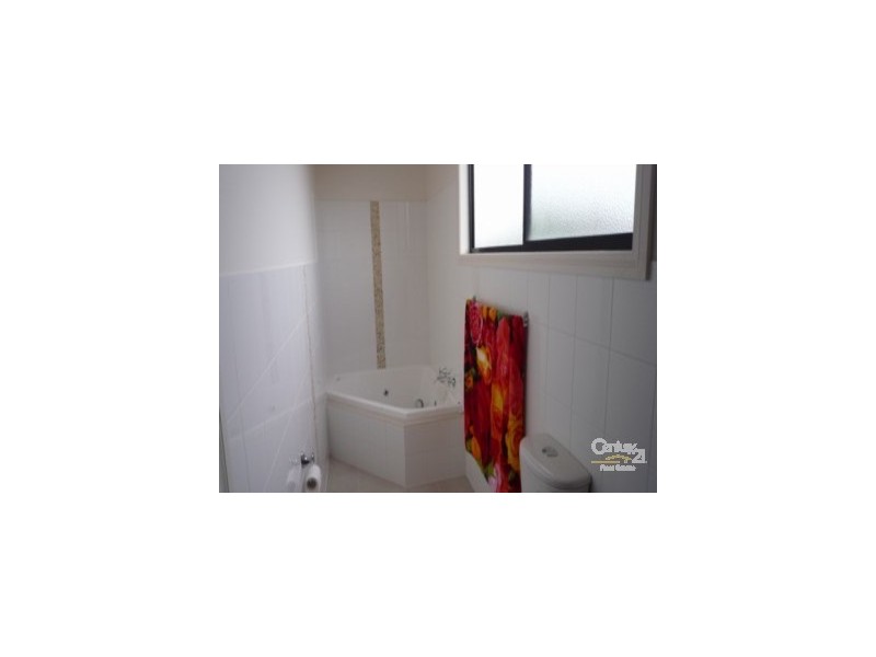 31 Gnarwyn Road, Carnegie VIC 3163