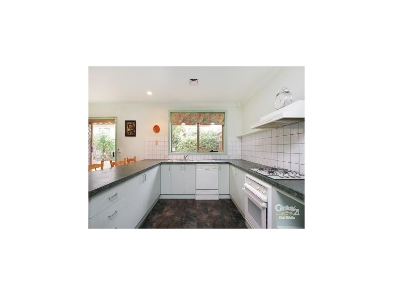 10 Victoria Street, Parkdale VIC 3195