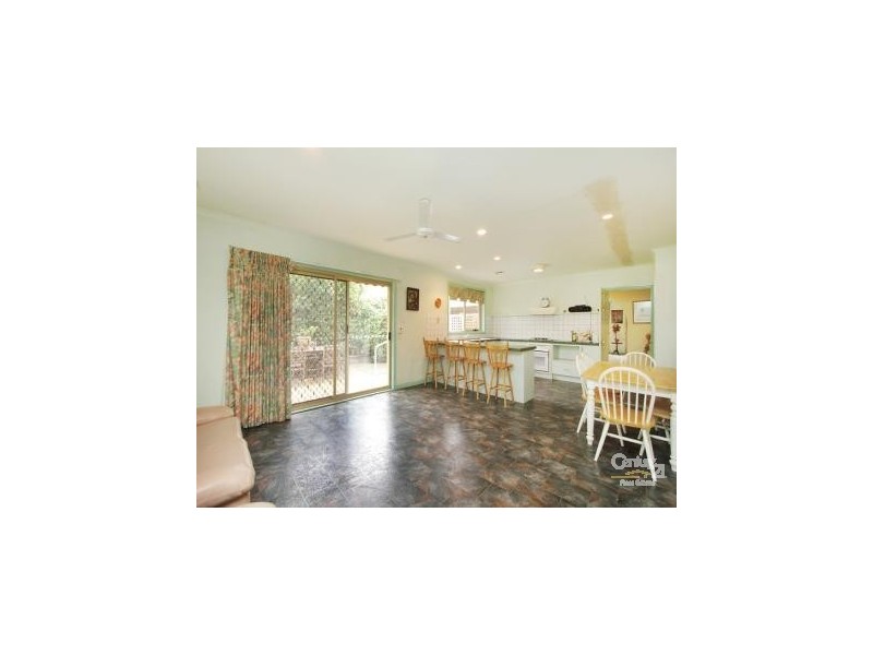 10 Victoria Street, Parkdale VIC 3195