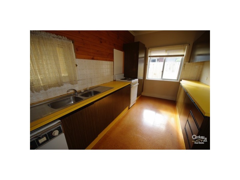 19 Melton Avenue, Carnegie VIC 3163
