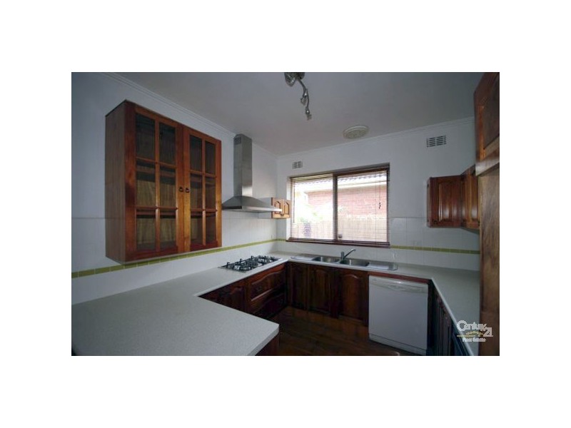 1/2 Riddle Street, Bentleigh VIC 3204