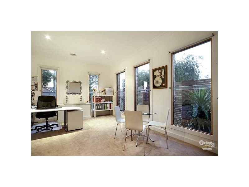 28 Seaview Avenue, Bentleigh VIC 3204