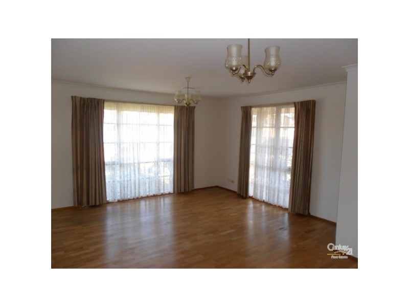 23 Chapel Road, Keysborough VIC 3173