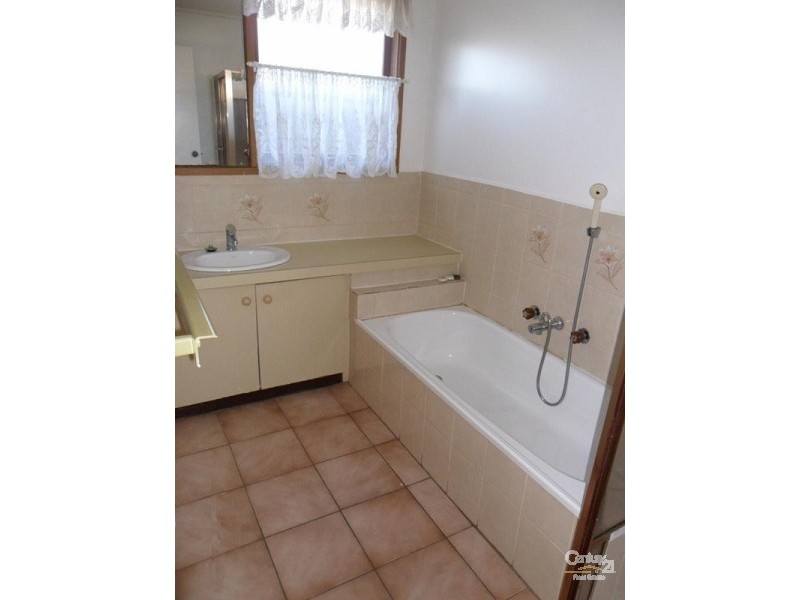 23 Chapel Road, Keysborough VIC 3173