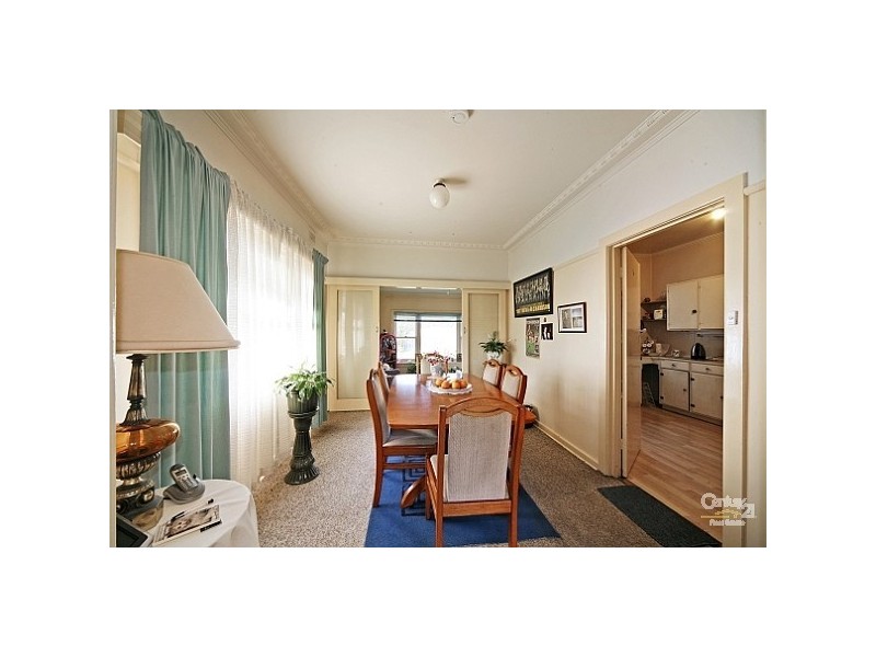 8 Montreal Street, Bentleigh VIC 3204