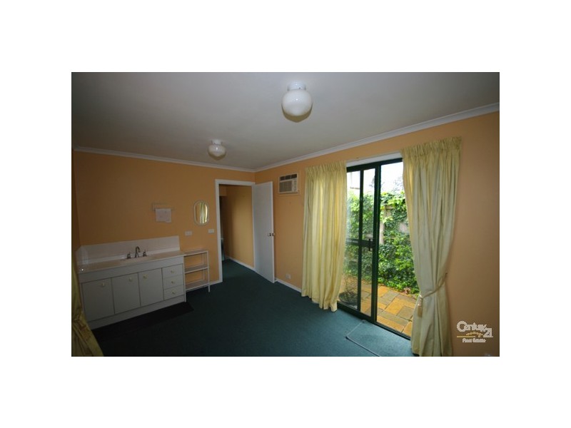 38 Royena Road, Moorabbin VIC 3189