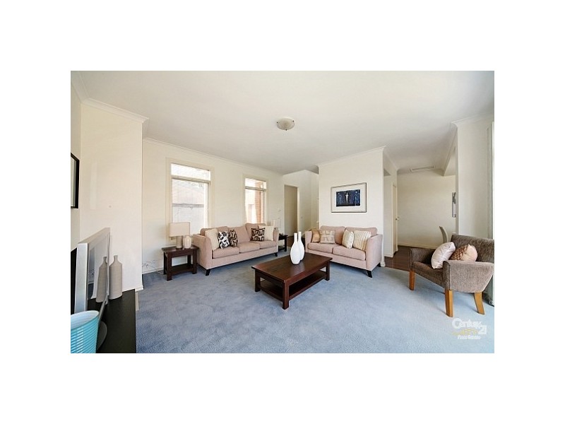 4/1108 Dandenong Road, Carnegie VIC 3163