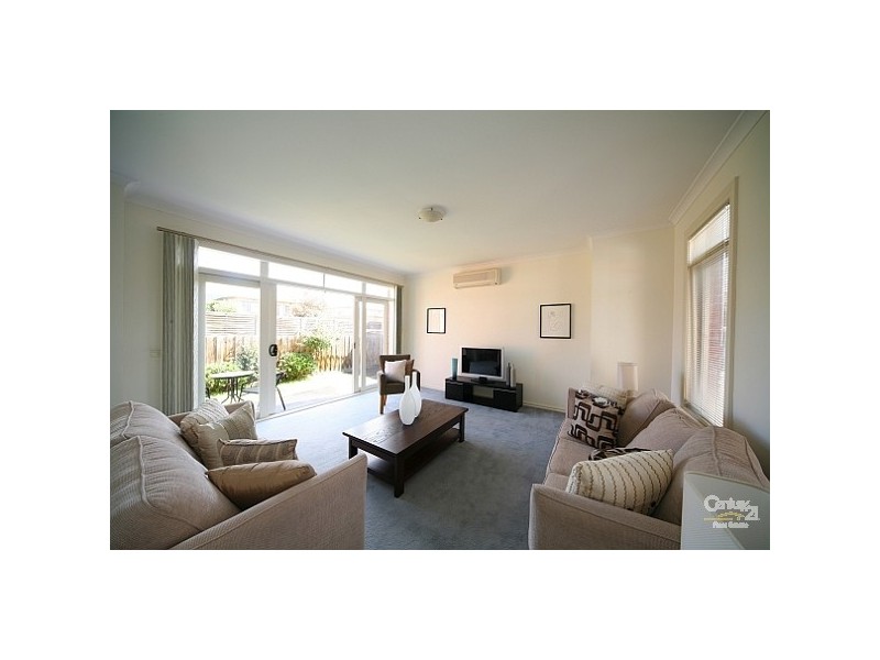 4/1108 Dandenong Road, Carnegie VIC 3163