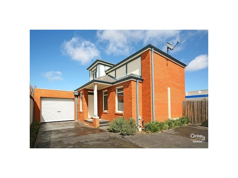4/1108 Dandenong Road, Carnegie VIC 3163
