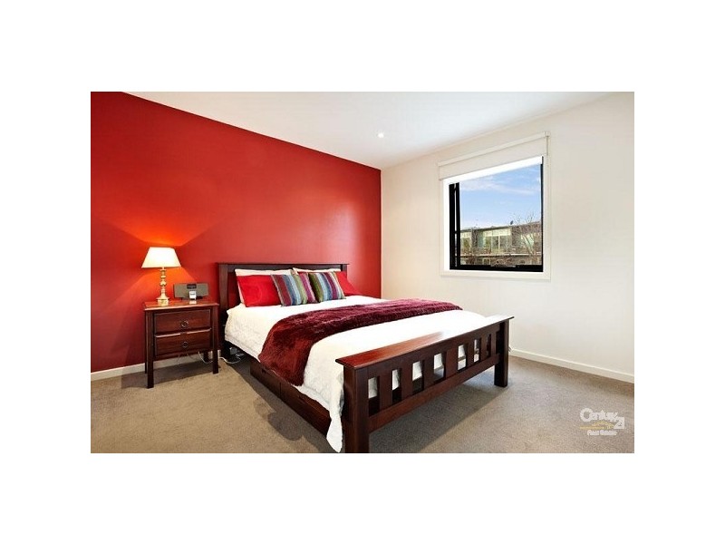 2/102 Broadway, Elwood VIC 3184