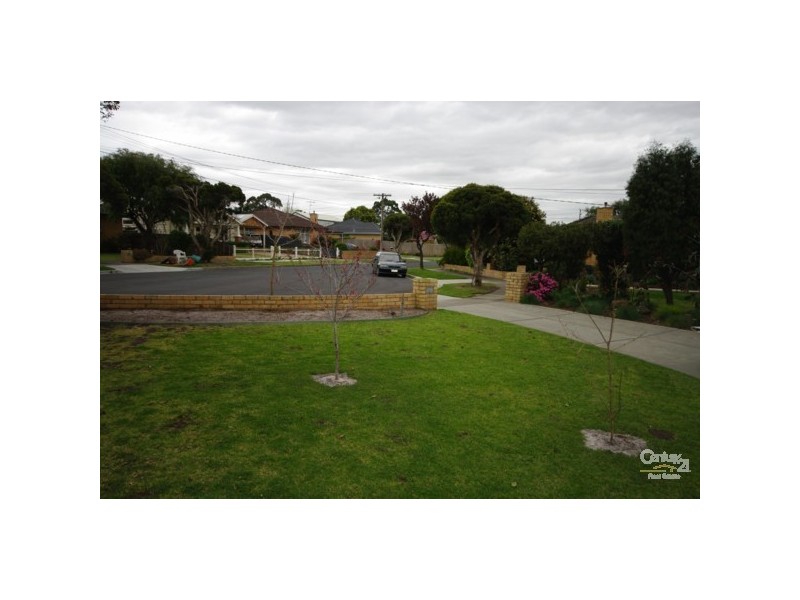 2 Harvey Court, Cheltenham VIC 3192