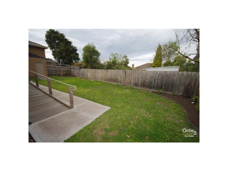 2 Harvey Court, Cheltenham VIC 3192