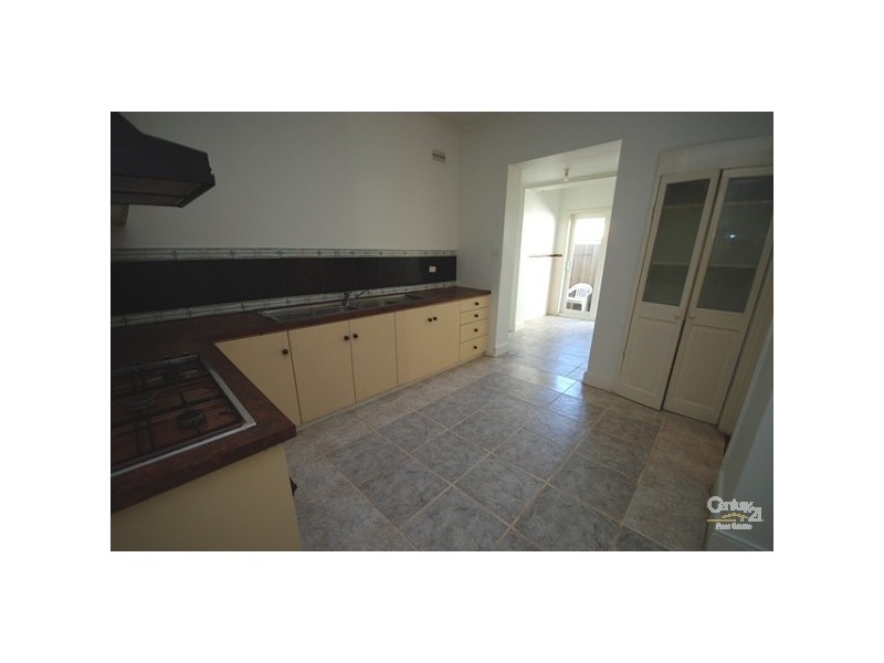 15 Quinns Road, Bentleigh East VIC 3165