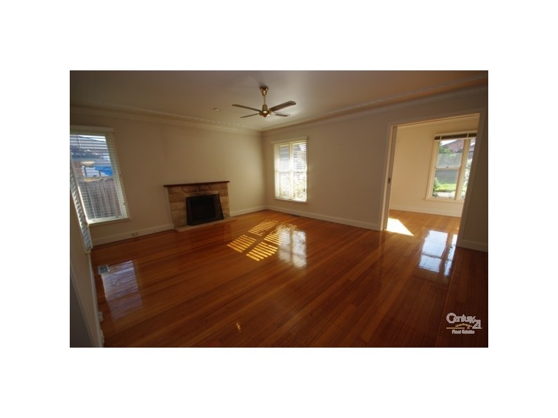 4 Browns Road, Bentleigh East VIC 3165