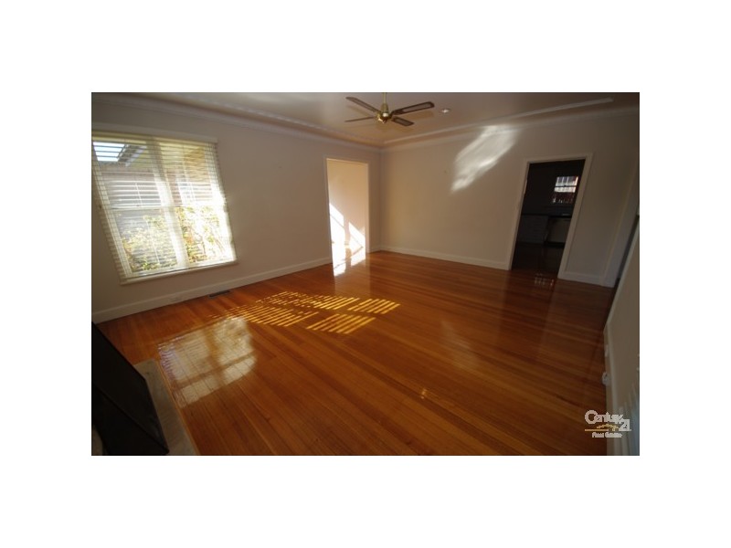 4 Browns Road, Bentleigh East VIC 3165