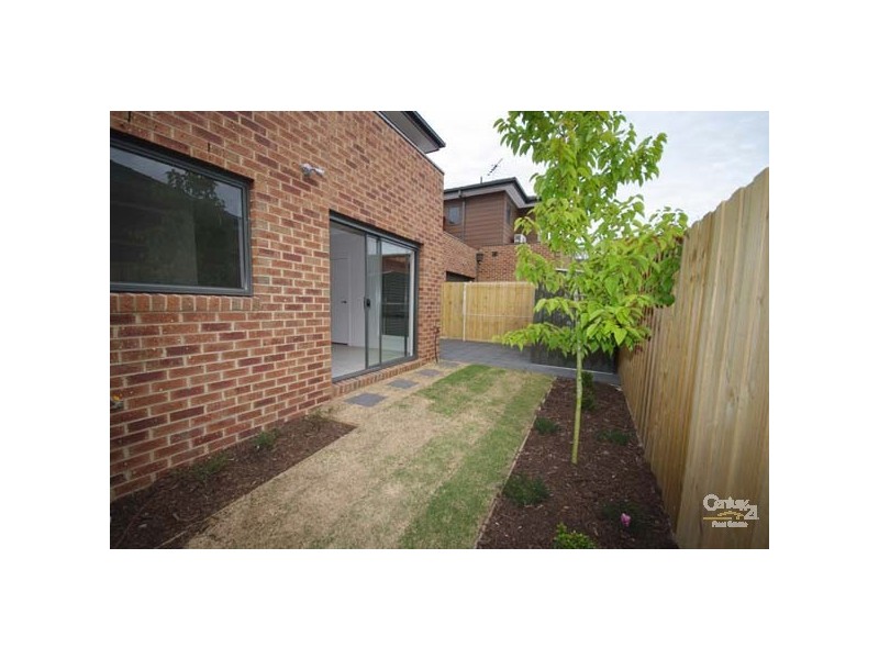 2/1 Barry Street, Bentleigh VIC 3204