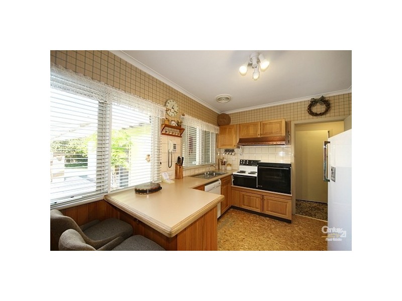 18 Cox Street, Cheltenham VIC 3192