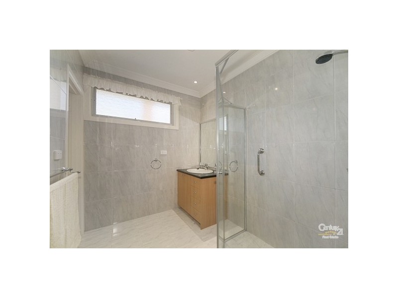 18 Cox Street, Cheltenham VIC 3192