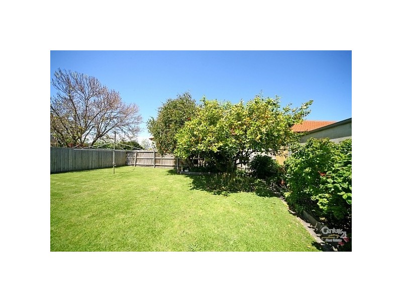 18 Cox Street, Cheltenham VIC 3192