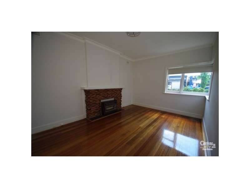 174 McKinnon Road, Mckinnon VIC 3204