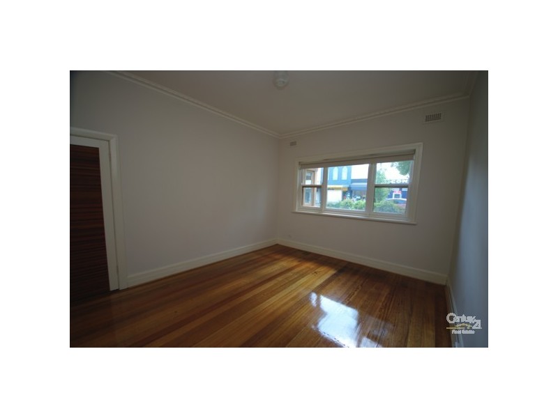 174 McKinnon Road, Mckinnon VIC 3204