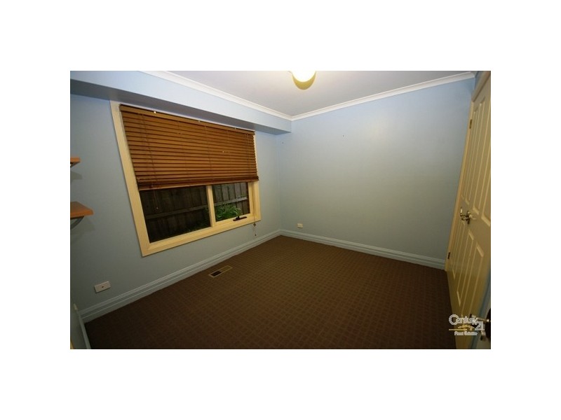 18 Chalmers Street, Mckinnon VIC 3204