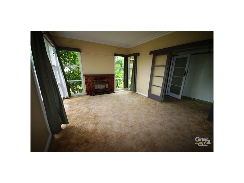 28 Eastview Crescent, Bentleigh East VIC 3165