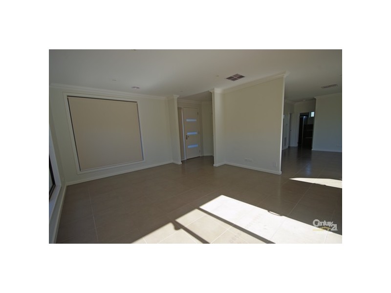 2/1 Lancaster Street, Bentleigh East VIC 3165