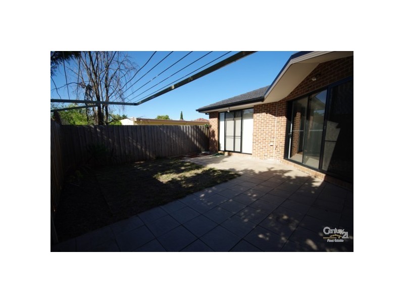 2/1 Lancaster Street, Bentleigh East VIC 3165