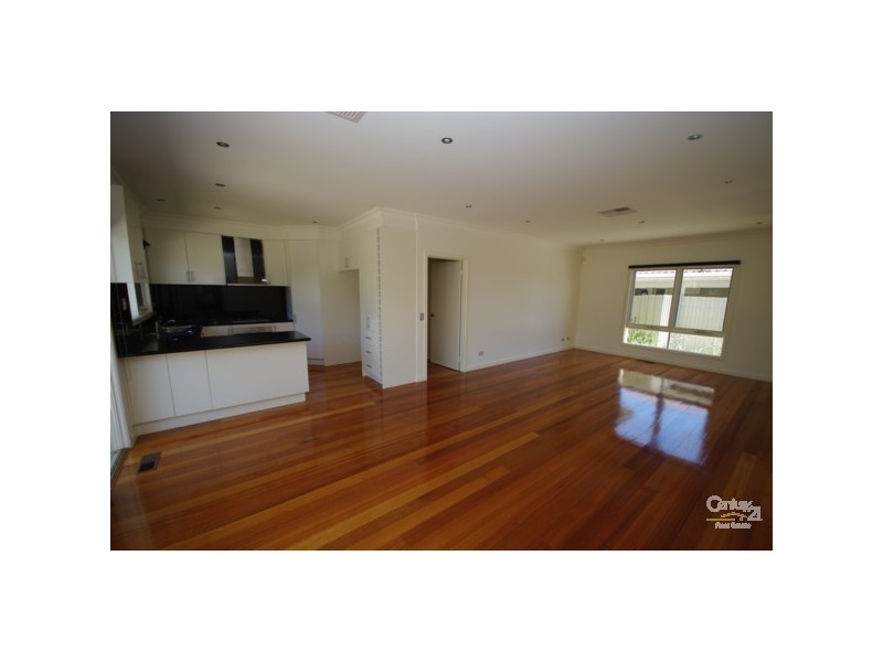 2/8 Evelyn Street, Bentleigh VIC 3204