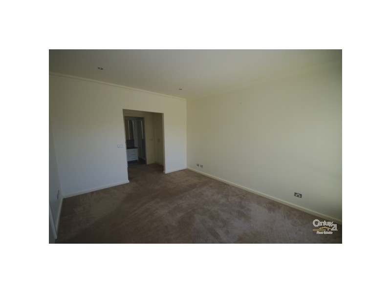 2/8 Evelyn Street, Bentleigh VIC 3204