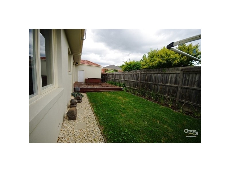 2/8 Evelyn Street, Bentleigh VIC 3204