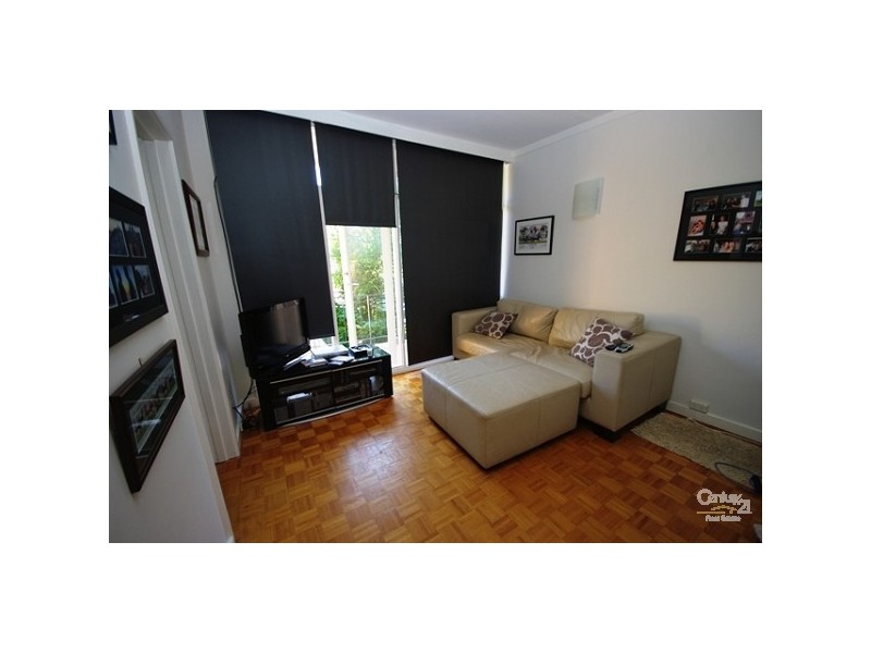 10/282 Barkly Street, Elwood VIC 3184