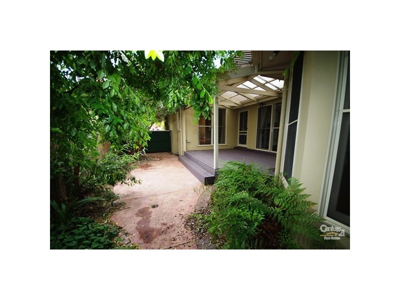 18 Chalmers Street, Mckinnon VIC 3204