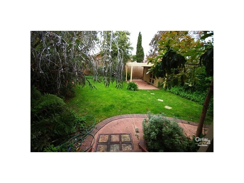 18 Chalmers Street, Mckinnon VIC 3204