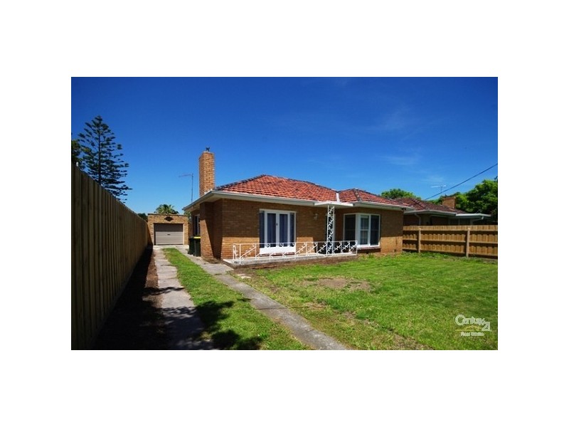 8 Dover Street, Bentleigh East VIC 3165