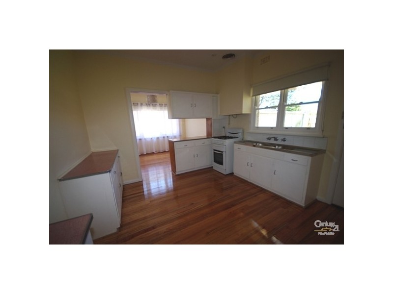 8 Dover Street, Bentleigh East VIC 3165