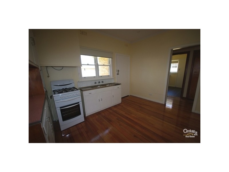 8 Dover Street, Bentleigh East VIC 3165