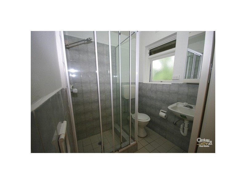 10/4 Holloway Street, Ormond VIC 3204