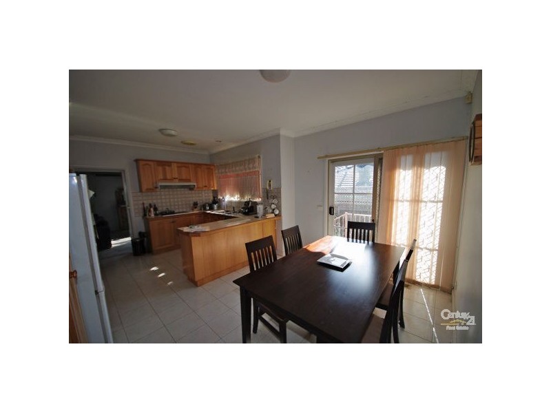 2/114 Wheatley Road, Ormond VIC 3204