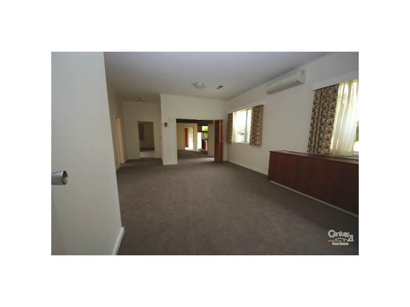 4 Kooringa Road, Carnegie VIC 3163