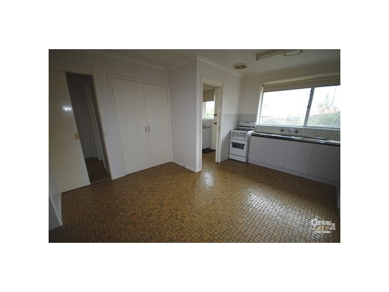 2/2 Rowland Street, Bentleigh East VIC 3165